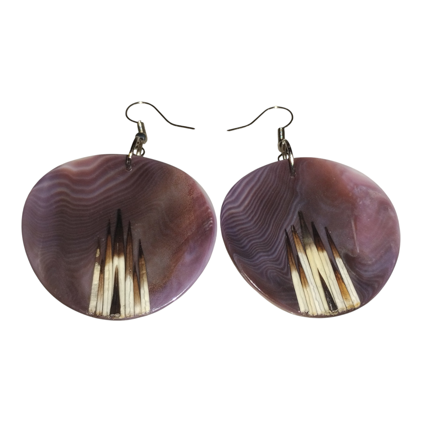 Wampum shell & 🦔quills