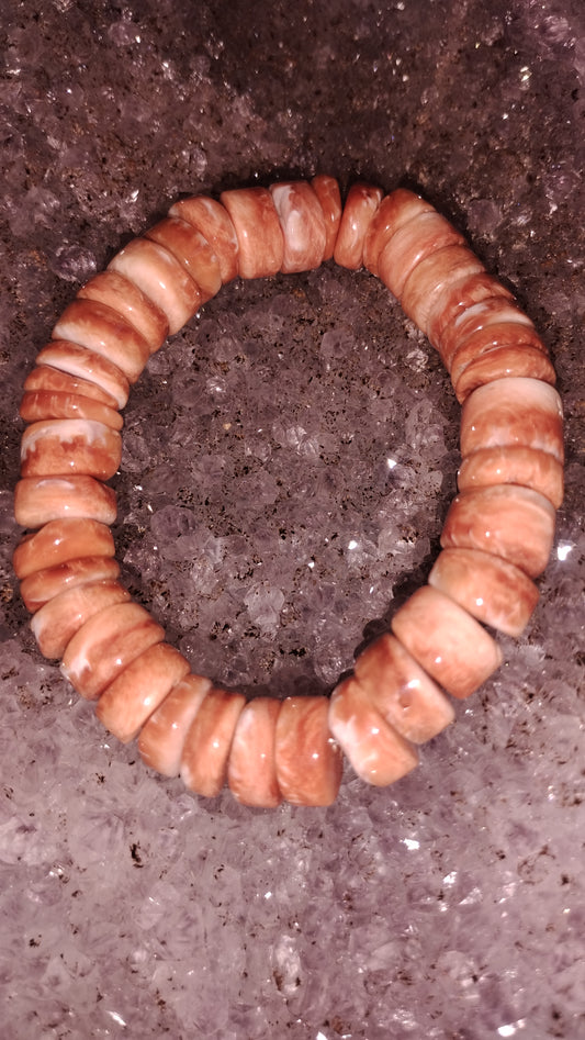 Čhante Luta - red heart bracelet