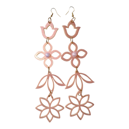 Pink floral earrings🌺