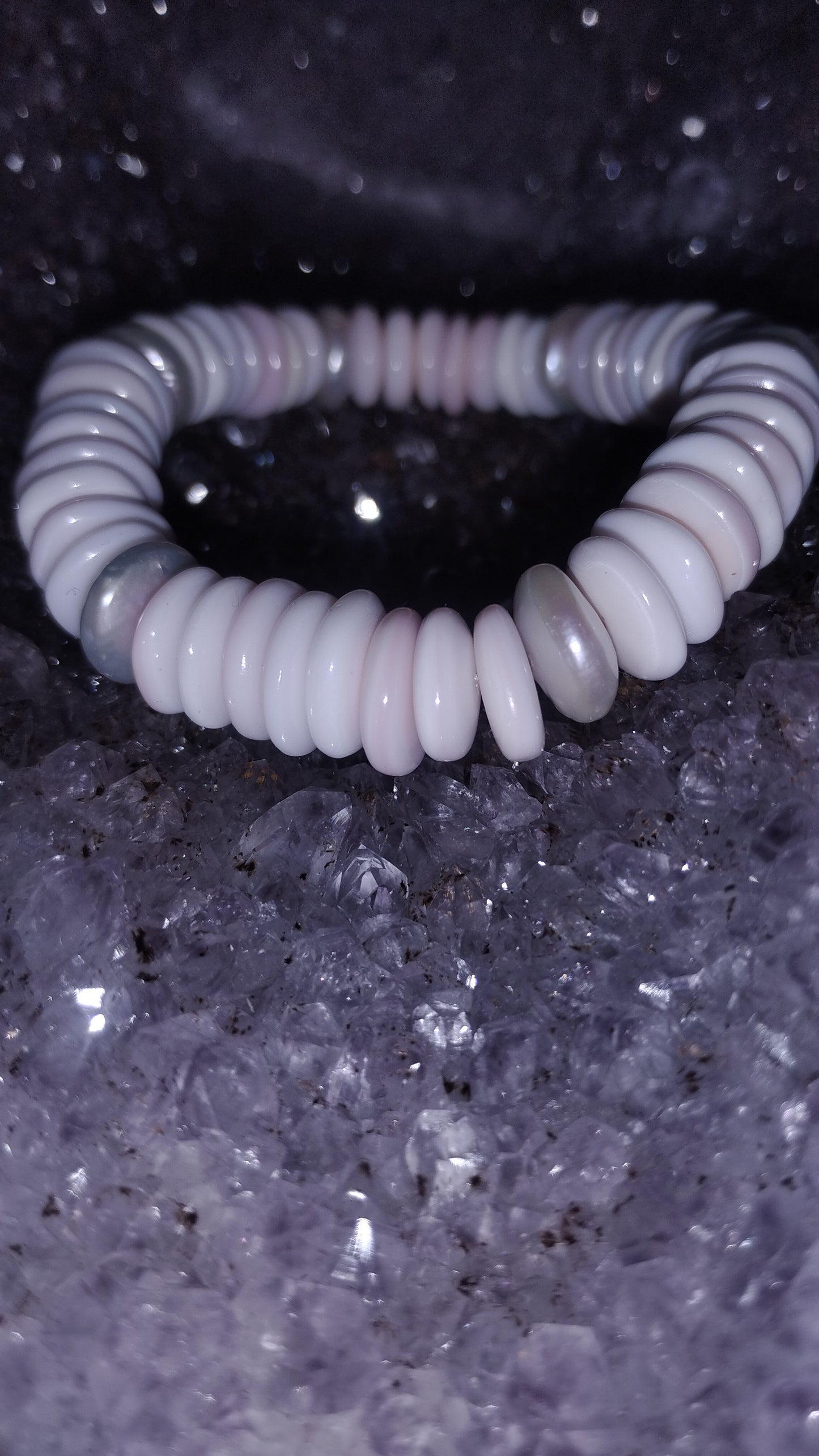 White sage pearl & Queen conch bracelet